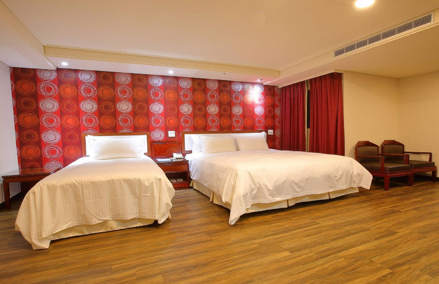 雅致三人房(1大1小床)